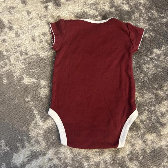 Baby Girls Maroon Wahington State Cougars Onesie Russellville 6-9 Months - Picture 3 of 3